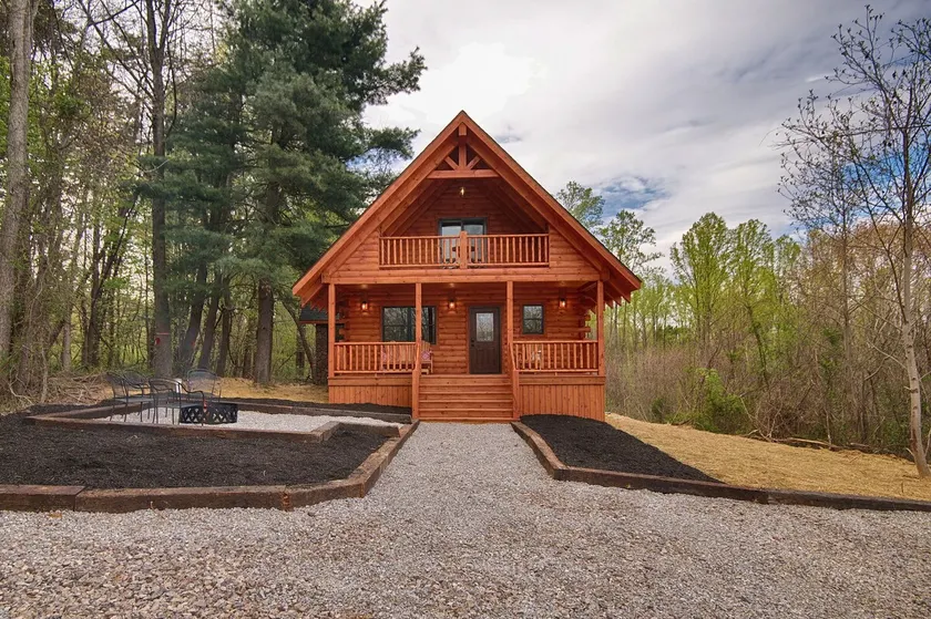 Kalli's Luxury Retreat- Unique Couple's Cabin - Image 1