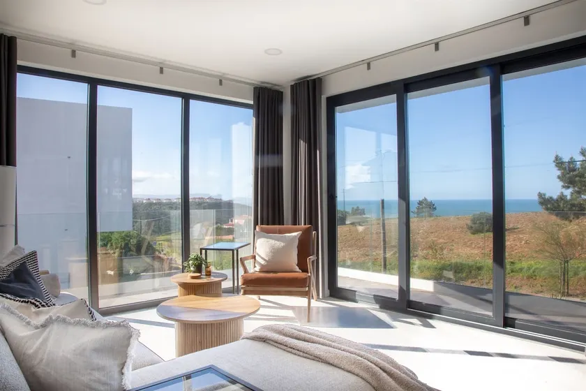 Perfect Suite- top floor (only) - Image 1