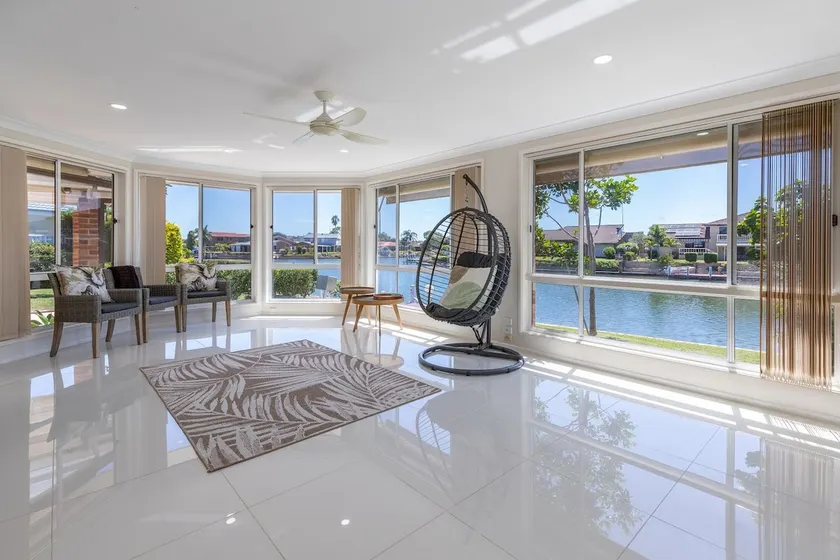 114 Elizabeth Pde - Image 1