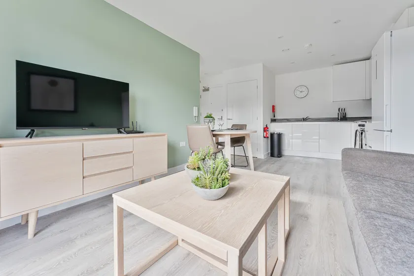 StayZeni, Hardwick House Derby Lovely 1 Bed Flat - Image 1