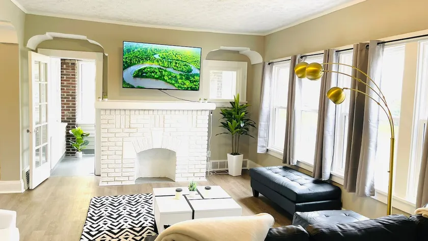 The City Slicker Suite West CLE - Image 1