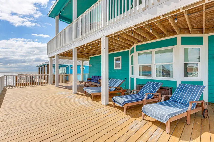 'footprints in the Sand' - Luxe Freeport Home! - Image 1