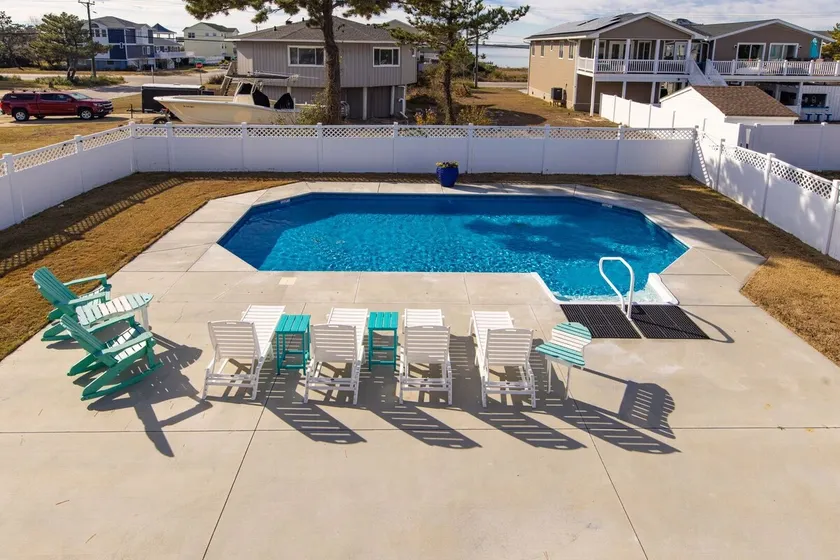 Easy Day- 4 BD, Pool, Hot Tub , Dog, Beach Access! - Image 1