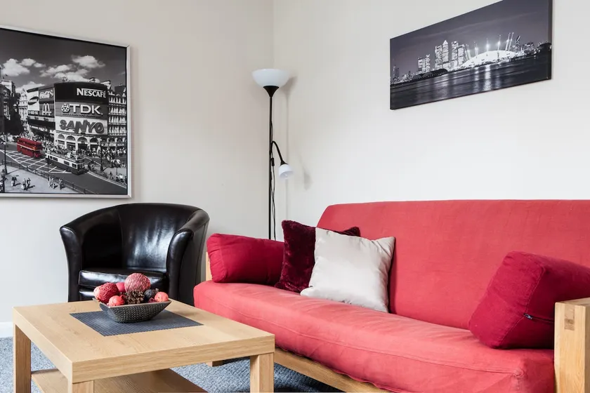Madison Hill - Bedford Hill 1 - One bedroom flat - Image 1