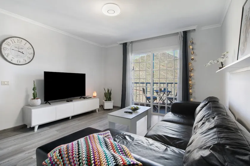 Las Teresitas Apartment - Image 1