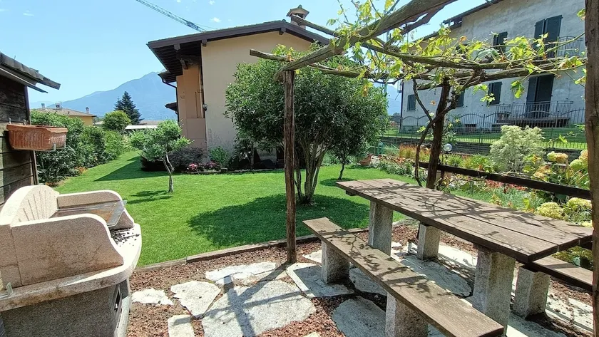 Apartment with garden and BBQ Gravedona - Larihome A46 - Image 1