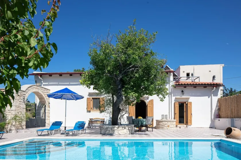 Silver Gem Villa with private pool - Image 1