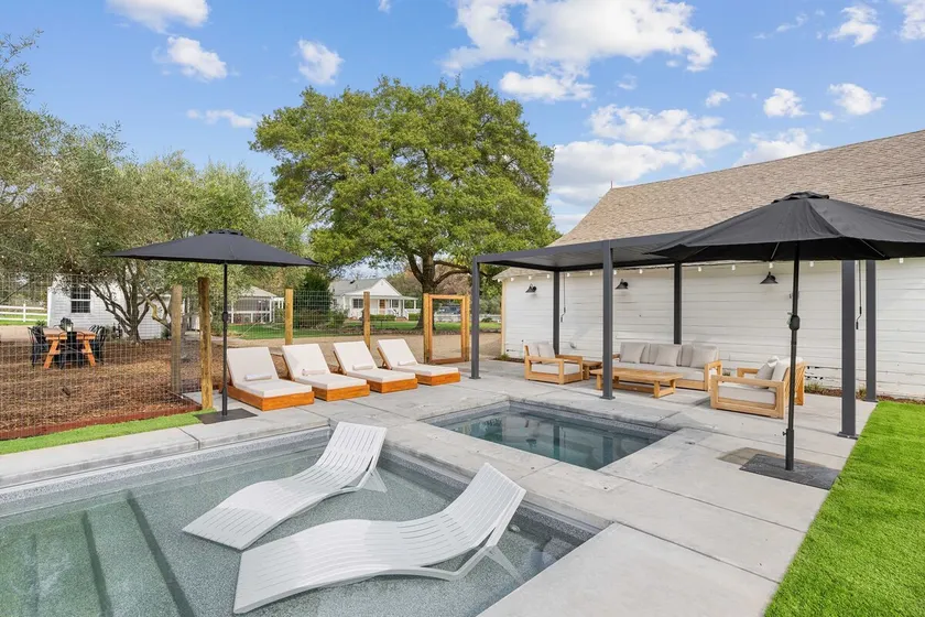 The Cypress Bungalows - Image 1