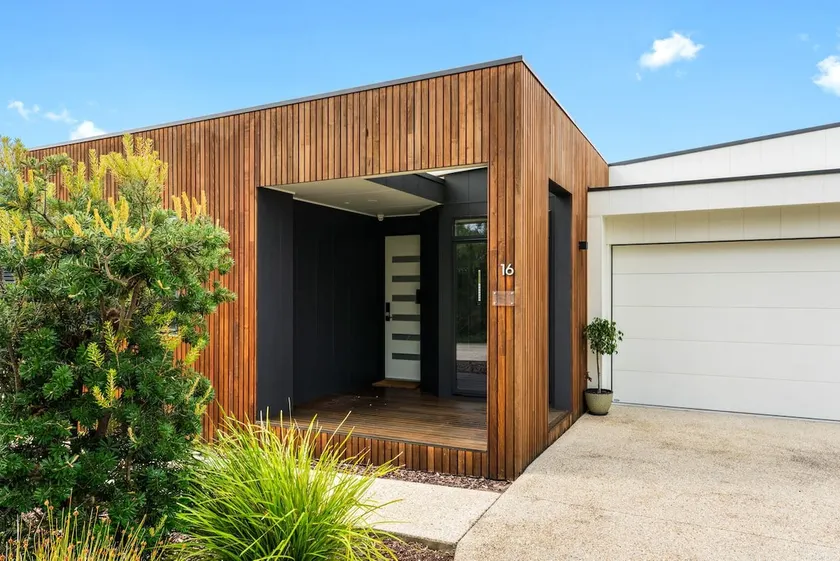 Best of Both Worlds Inverloch - Image 1