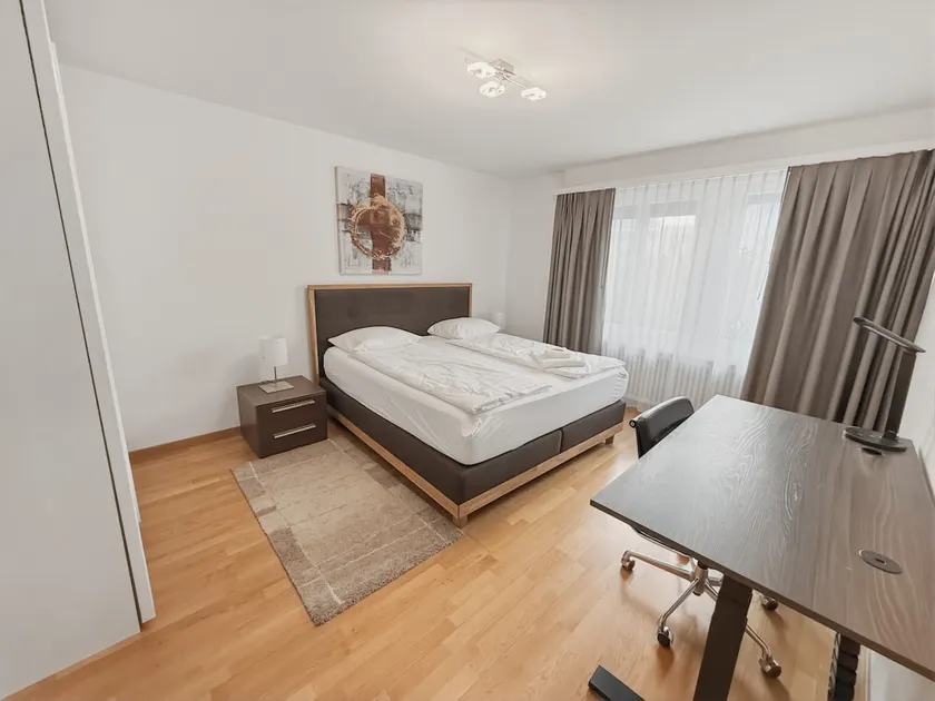2 BR apartment close to lake - D2 - Image 1