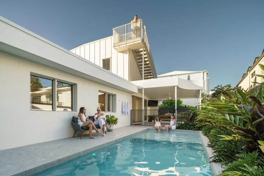 Villa Parkana - Beachside Buddina - Image 1