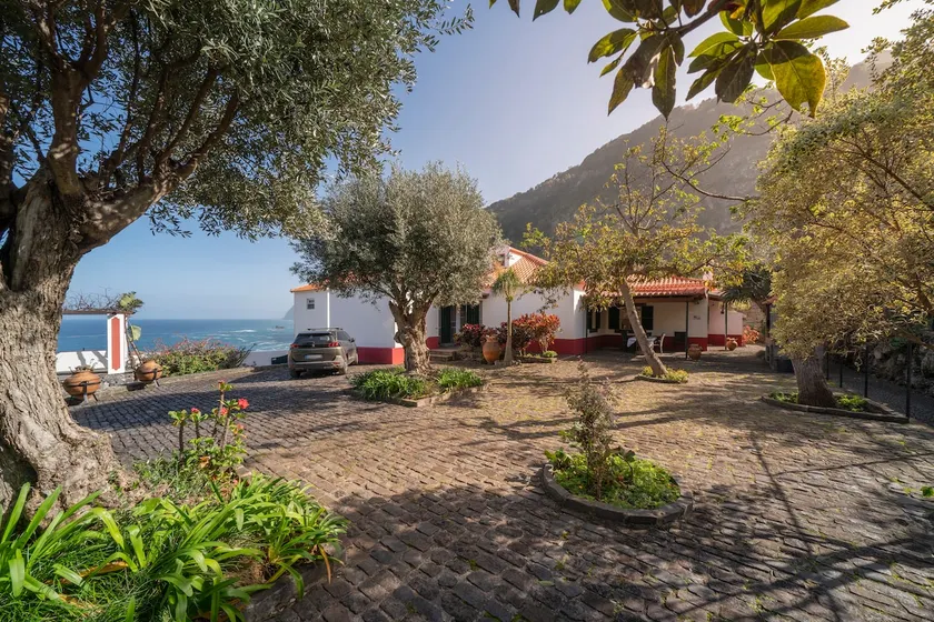Casa do Terreiro by an island apart - Image 1