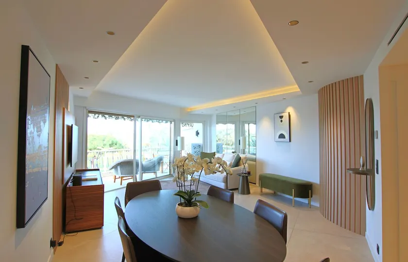 3 bedroom suite apartment of 105 m2 on Boulevard - Image 1