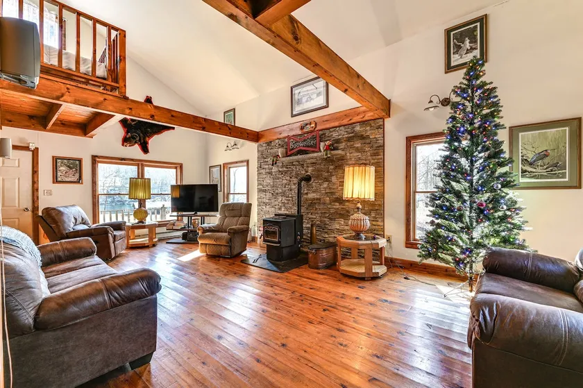 Cozy Mount Union Cabin w/ Fire Pit & River Access - Image 1