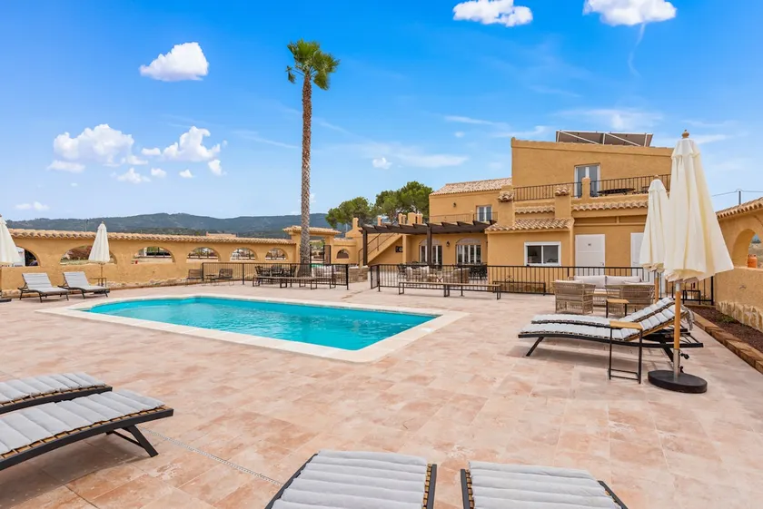Beautiful finca with private pool near Jumilla - Image 1