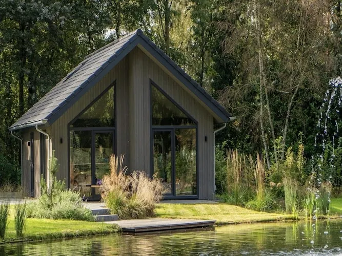 Eco Villa in Latour by Scenic Pond - Image 1