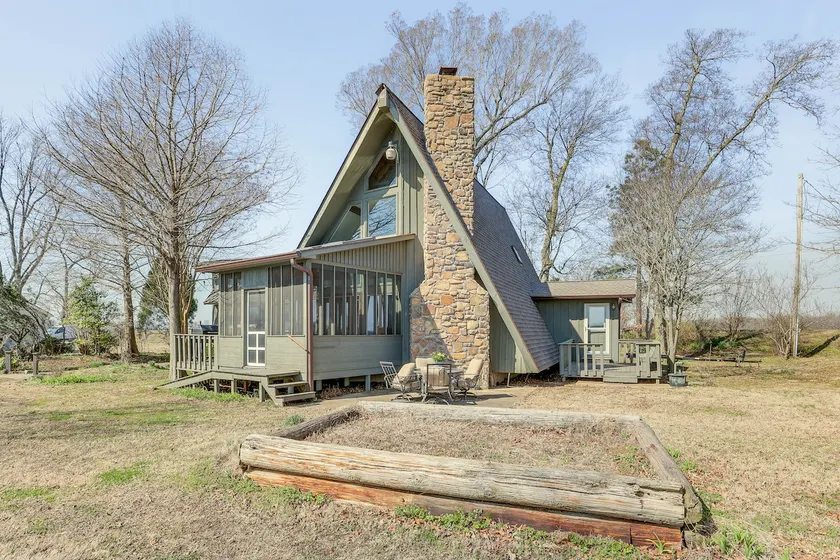 Boat Dock on Reelfoot Lake: Tiptonville Retreat - Image 1