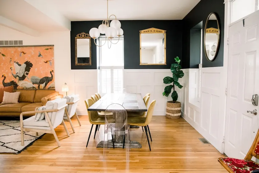 Victorian Gem Steps from Main St - Sleeps 9 & Pets - Image 1