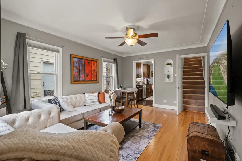 Furnished Oasis in Sought-After Browndale - Image 1
