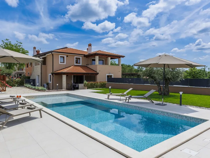 Emili by Interhome - Image 1