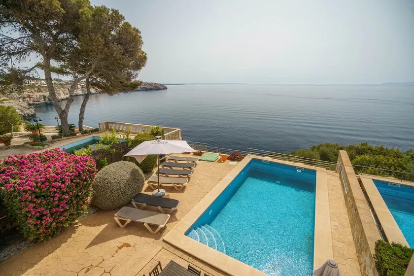 Mediterranean Vacation in Mallorca - Image 1