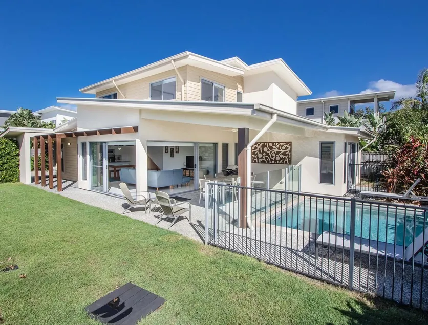 Casuarina Splendor - Luxurious 3 Bed with Pool - Image 1