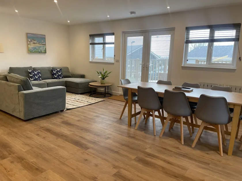 Harlyn Lodge - Image 1