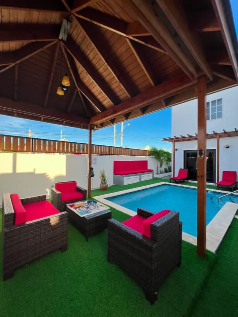 Luxurious 6 bed villa w/own pool - Image 1