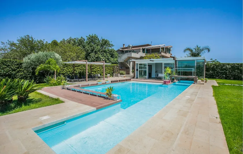 Beautiful home in Rosolini - Image 1