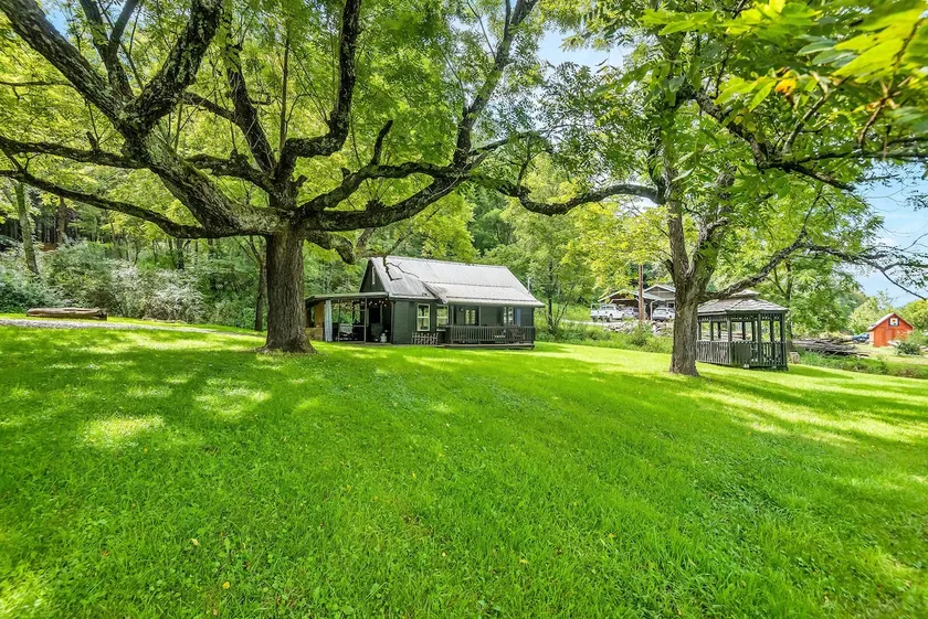 Easy New River Access - Hot Tub + Fire Pit! - Image 1