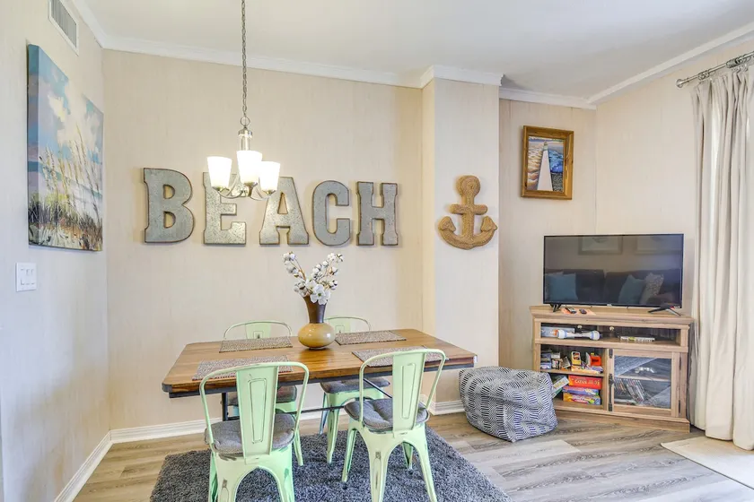Gulf Shores Condo w/ Balcony: 2 Mi to Fort Morgan! - Image 1