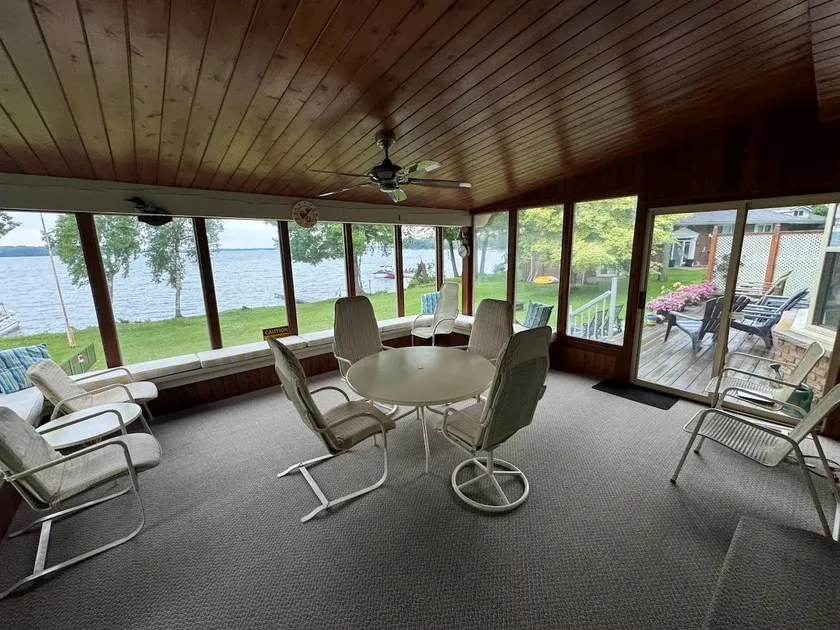 The Captains Lake House - Image 1