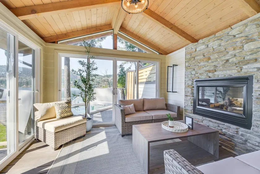 Waterfront Washington Getaway w/ Hot Tub & Deck! - Image 1