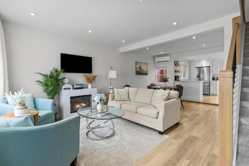 Signal Hill Elegance 3Bd AC Hiking - Image 1