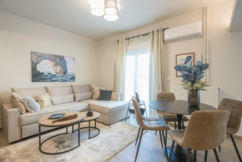 Marina Zeas Comfy Apartment - Image 1