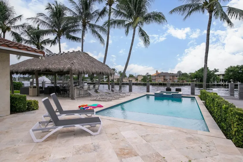 Paradise Manor - Private Pool - Image 1