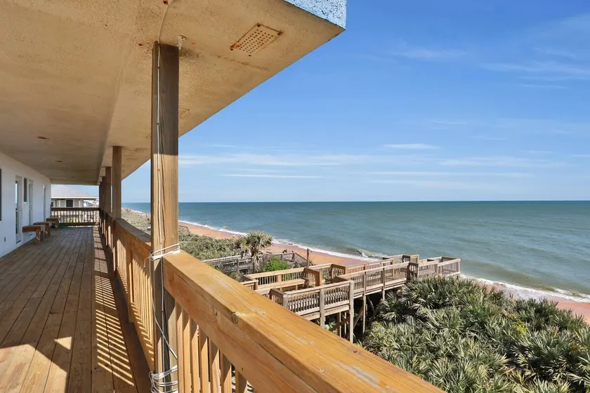 Modern 8BR steps to beach with amazing views - Image 1