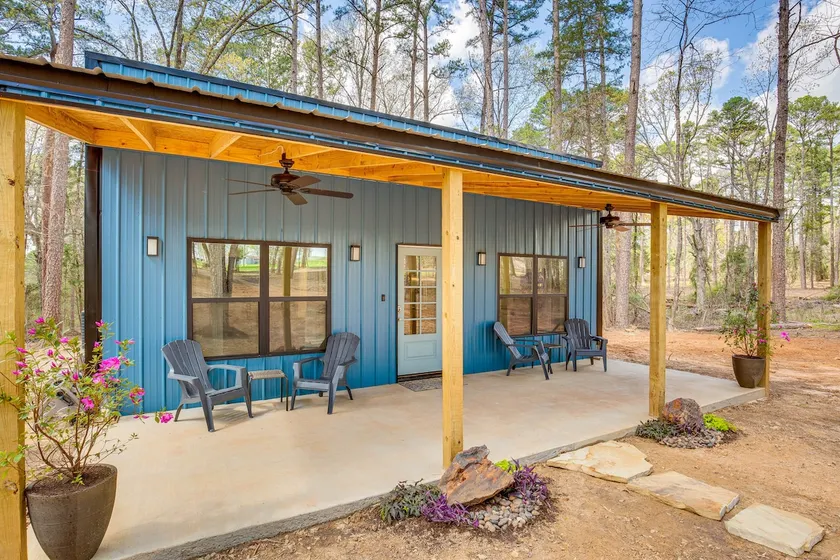 Winnsboro Barndominium w/ Fire Pit & Large Deck! - Image 1