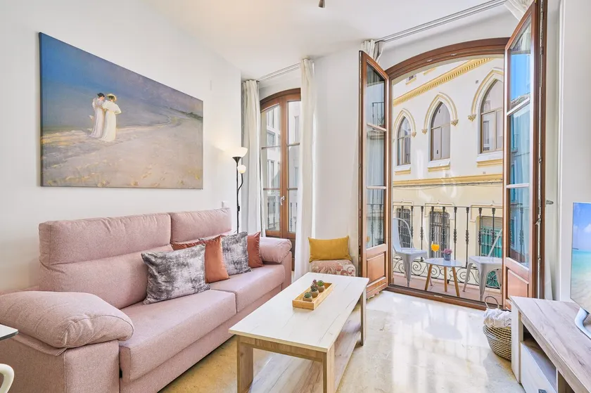 Charming Apartment Historic center - Image 1