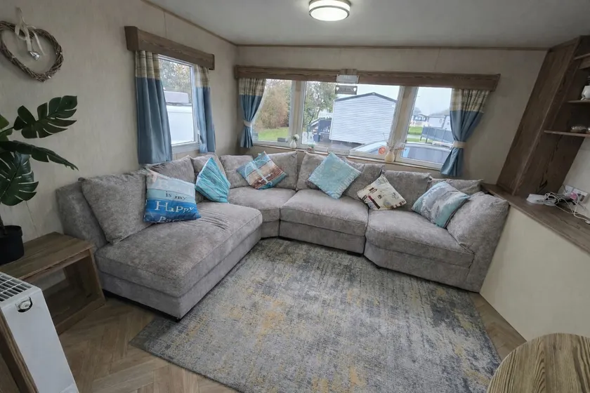 3 Bed Caravan - Near Beach 5 star reviews - Image 1