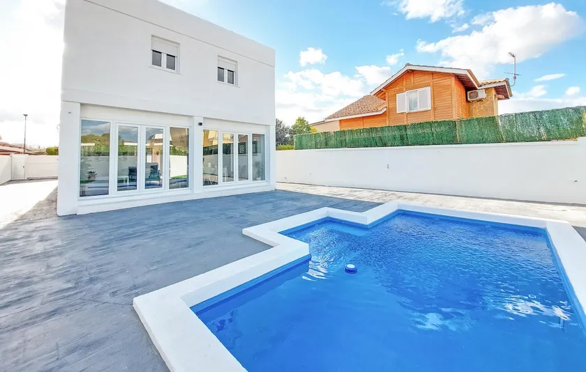 Nice home in Riba-Roja de Turia - Image 1