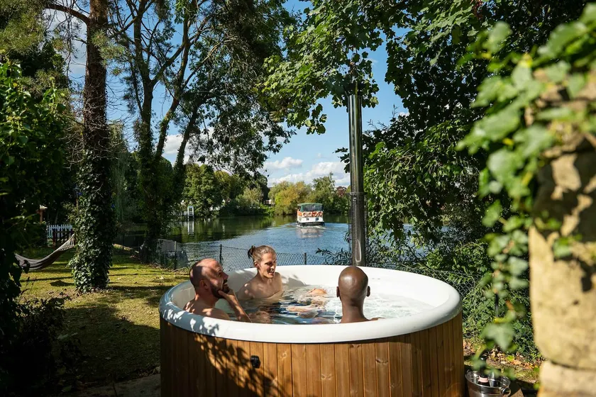 Dual-Property Retreat in Windsor - By Tempstay - Image 1
