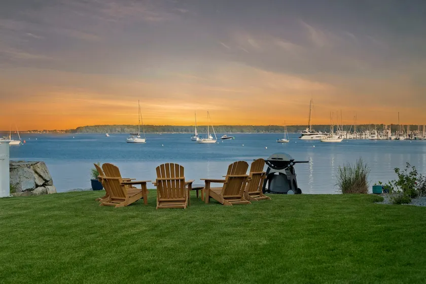 Captain’s Quarters • Waterfront Stay Near Newport - Image 1