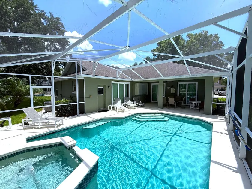 Golf Course Views Large Pool Deck Villa in Southern Dunes - Image 1