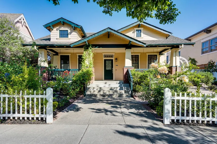 Luxe Bay View Home Near SF, Berkley & Napa Valley - Image 1