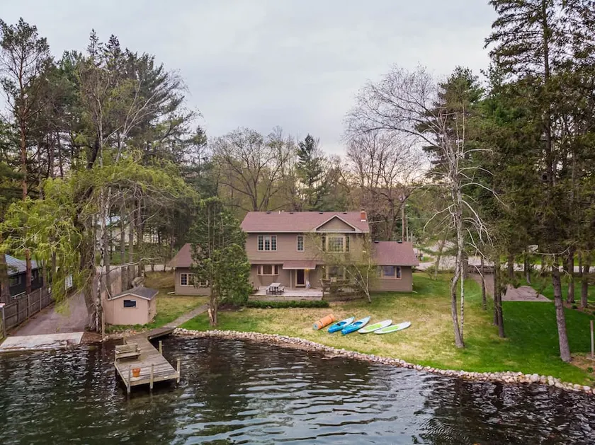 Lakefront House w/ Kayaks & Private Dock - Image 1