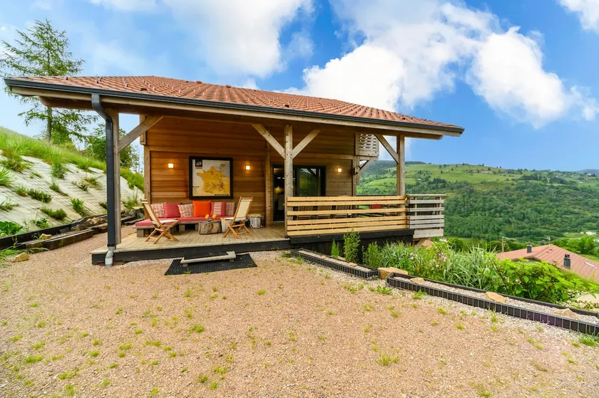 Chalet \"Le Milien\" dans un endroit très calme avec une vue sur les montagnes - Image 1