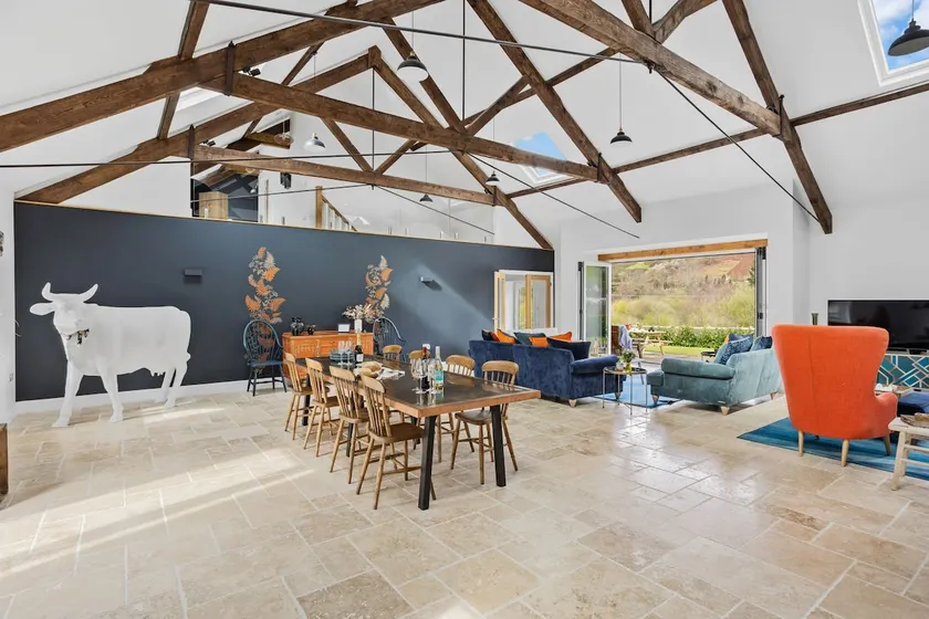 The Shippon, Dawlish - Free Parking, EV Charger, Free WiFi, Coffee Machine - Image 1