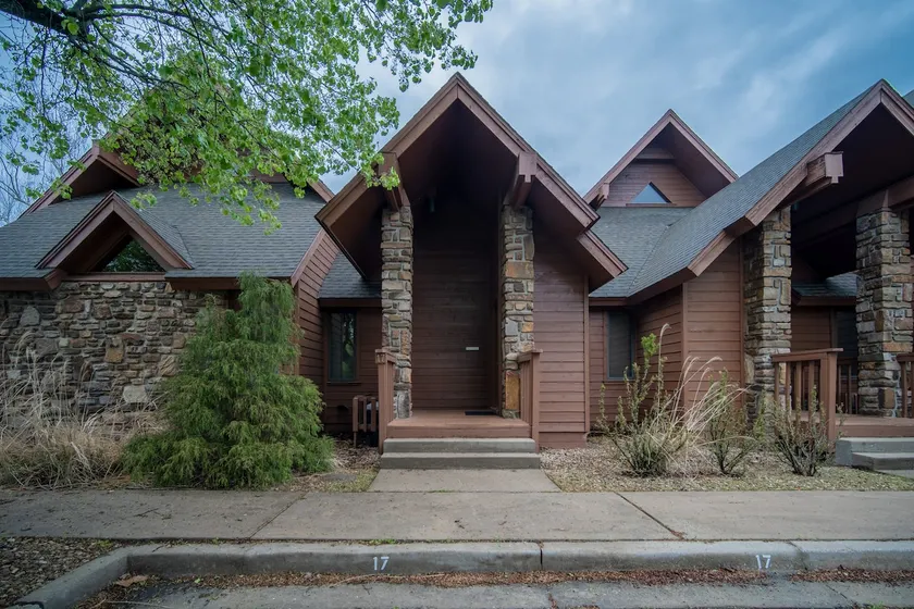 Explore NWA, Lake Condo, Near Eureka Springs, AR - Image 1