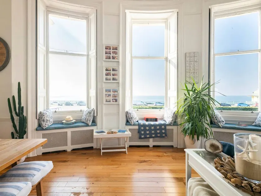 The Little Beach House - Image 1